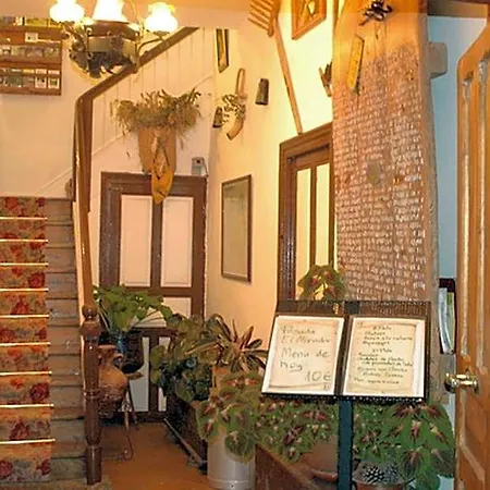 El Mirador Hotel 2*